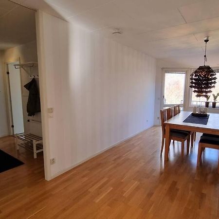 Trivsamt Parhus I Lugnt Omrade Inne I Tranas! Экстерьер фото